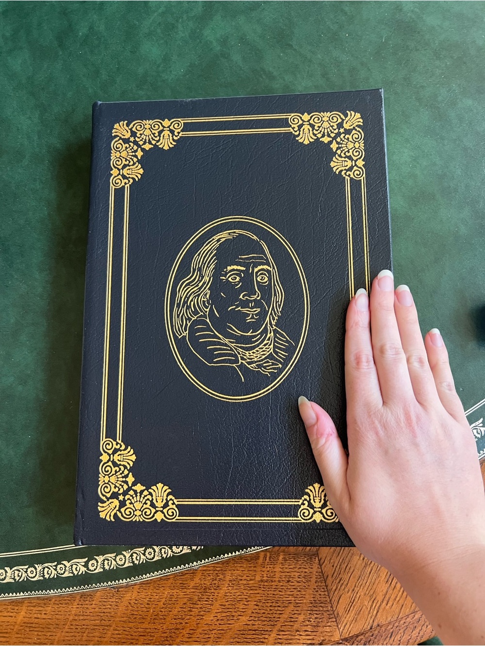 NWOT Collectible Leather Book Poor Richard's Almanack by Benjamin Franklin - Picture 3 of 7